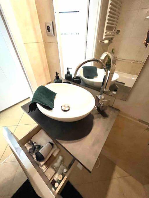 Sea Promenade Luxury Apartment 斯维诺乌伊希切 外观 照片
